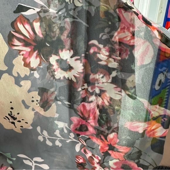 Kimono Grey & Pink Floral Sheer Size Extra Large - Picture 4 of 16